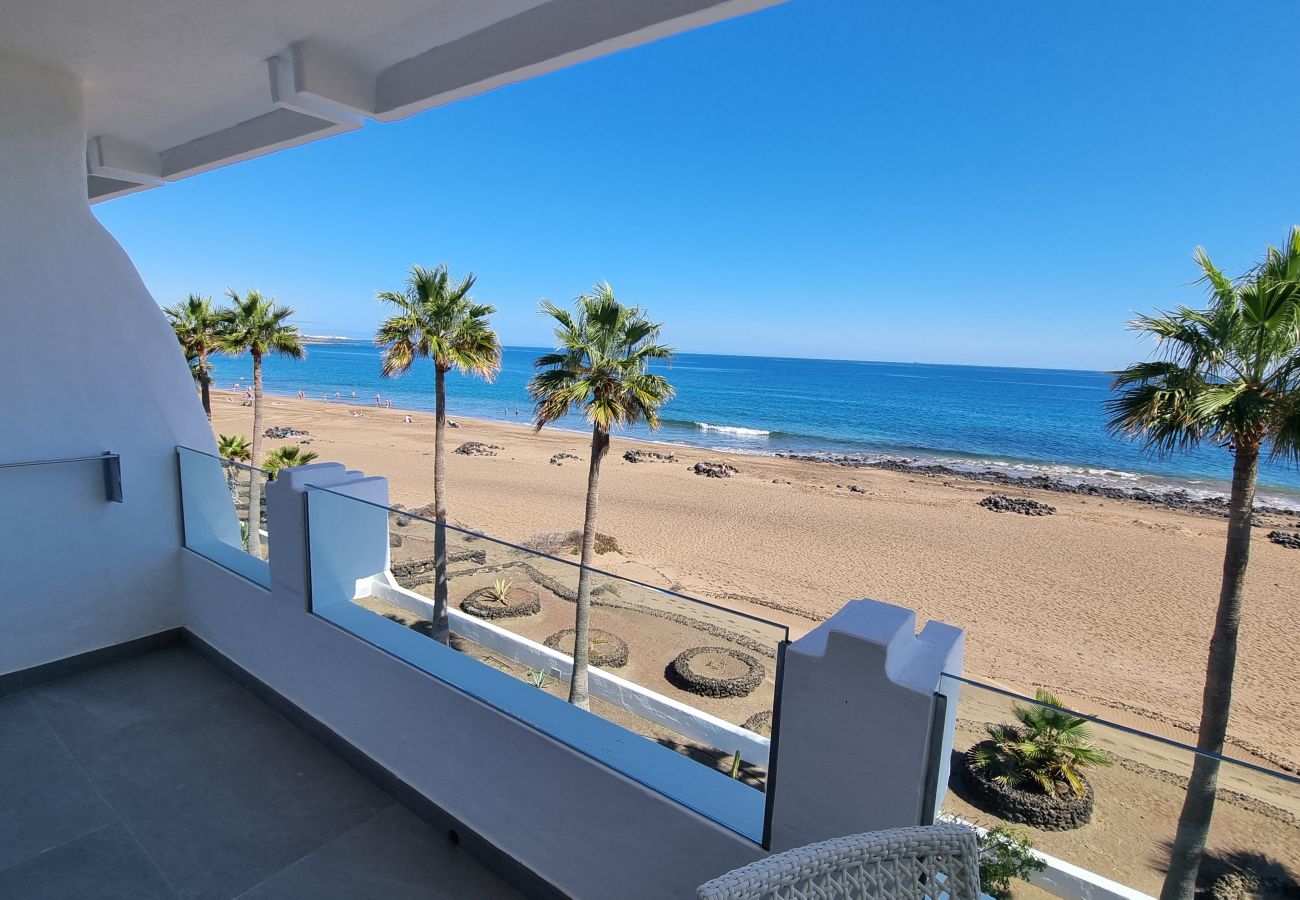 Ferienwohnung in Puerto del Carmen - Costa Luz beach front block 6 Two bedroom apts..