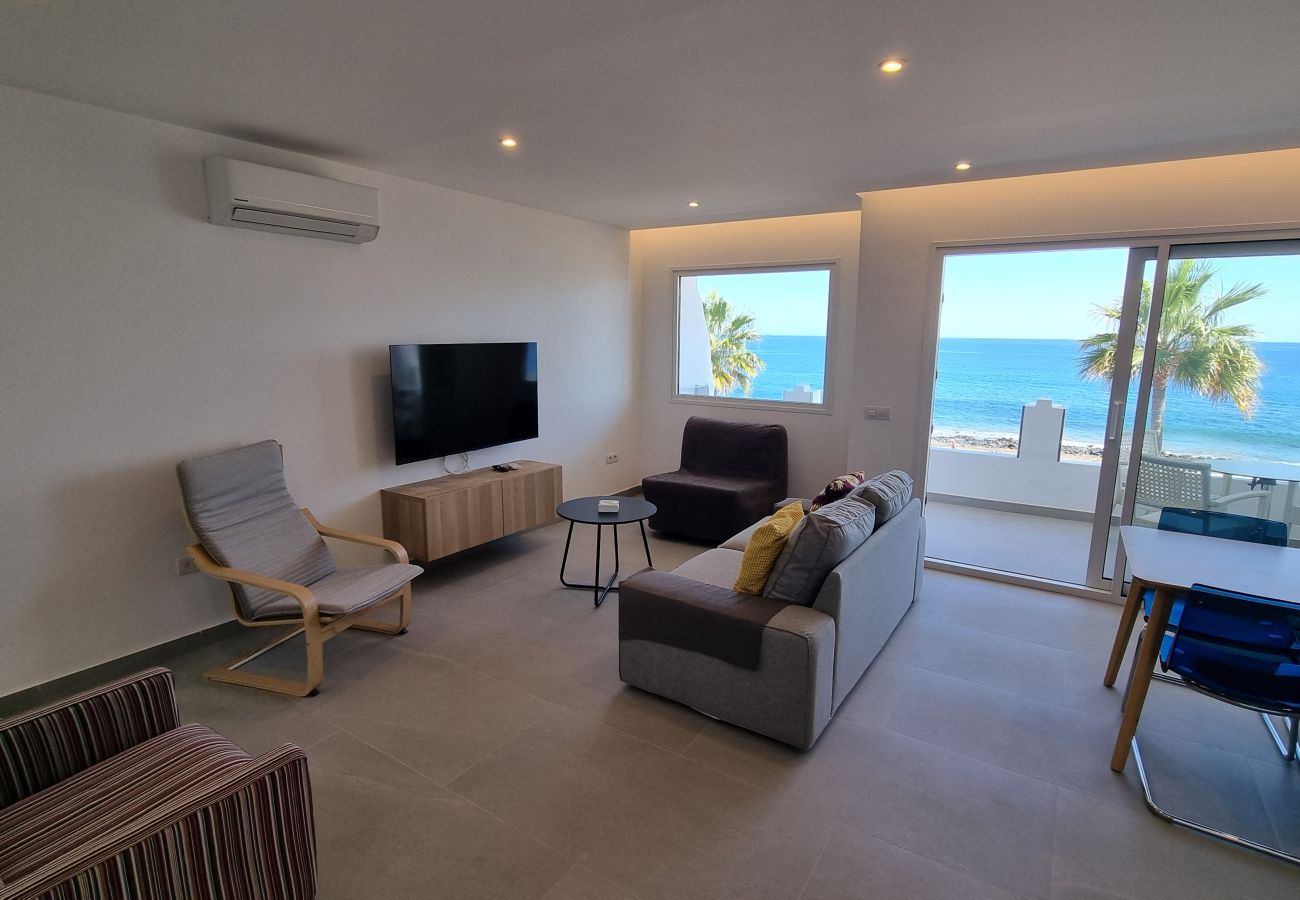 Ferienwohnung in Puerto del Carmen - Costa Luz beach front block 6 Two bedroom apts..