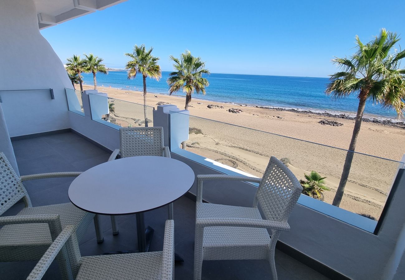 Ferienwohnung in Puerto del Carmen - Costa Luz beach front block 6 Two bedroom apts..